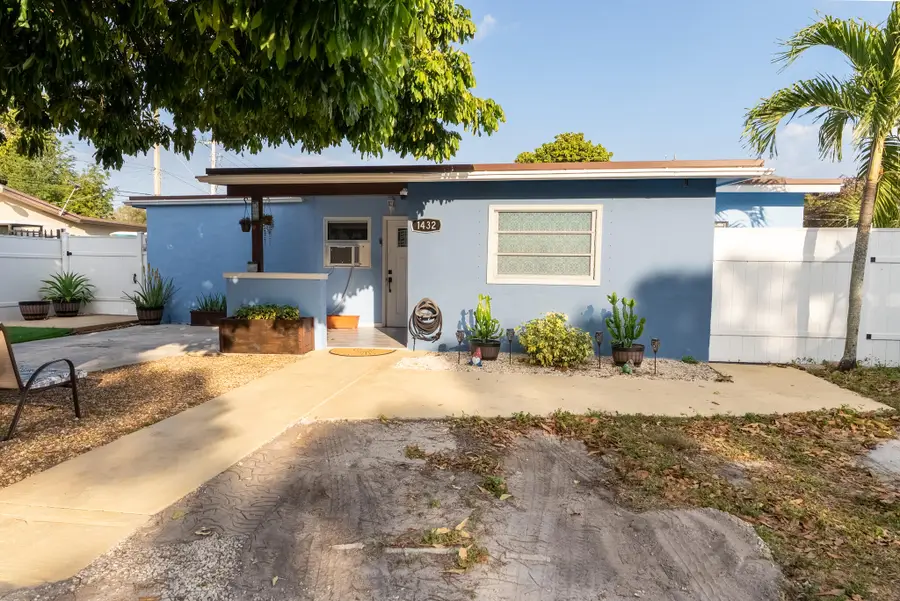 1432 SW 26th Avenue, Fort Lauderdale, FL 33312 - #2