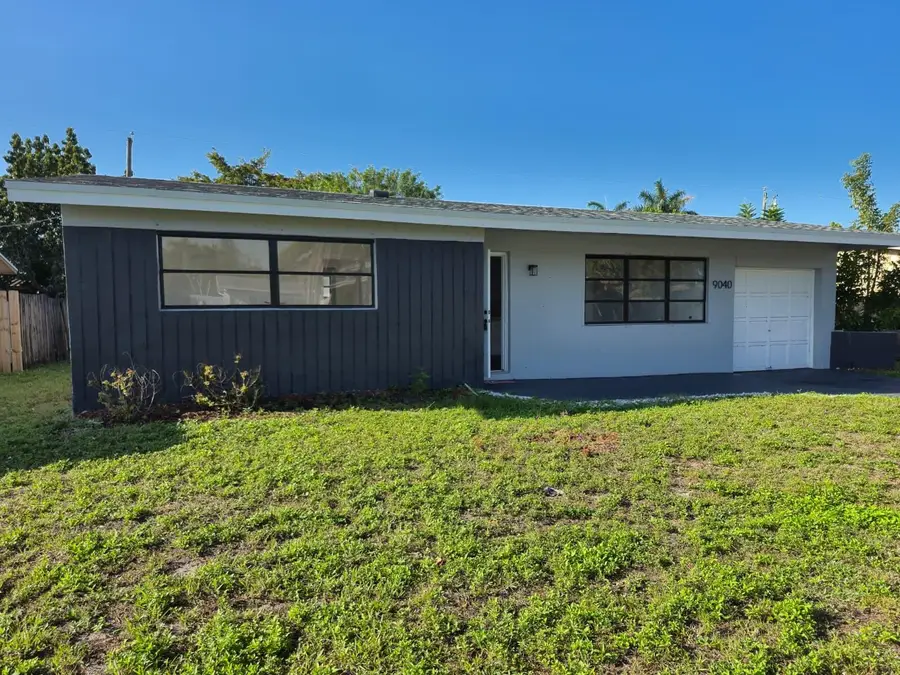 9040 NW 26th Place, Sunrise, FL 33322 - #2