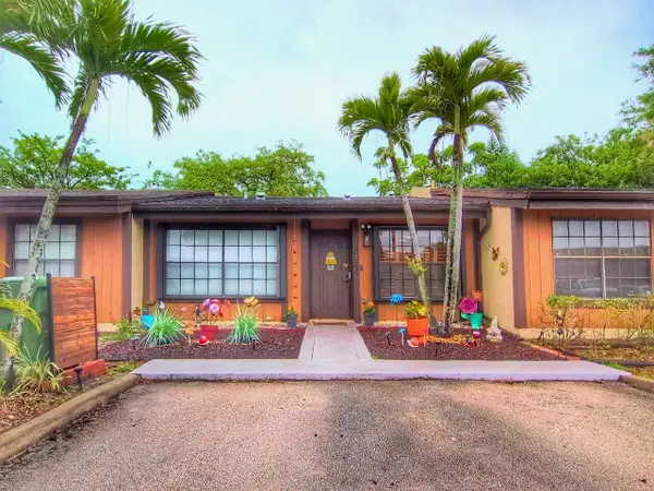 10180 E Cypress Court #10180, Pembroke Pines, FL 33026