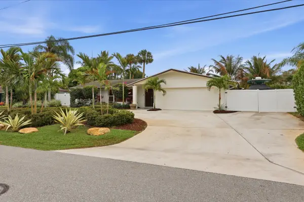 7 River Drive, Tequesta, FL 33469