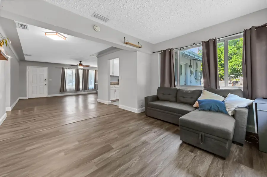 2898 SE 1st Place, Boynton Beach, FL 33435 - #3