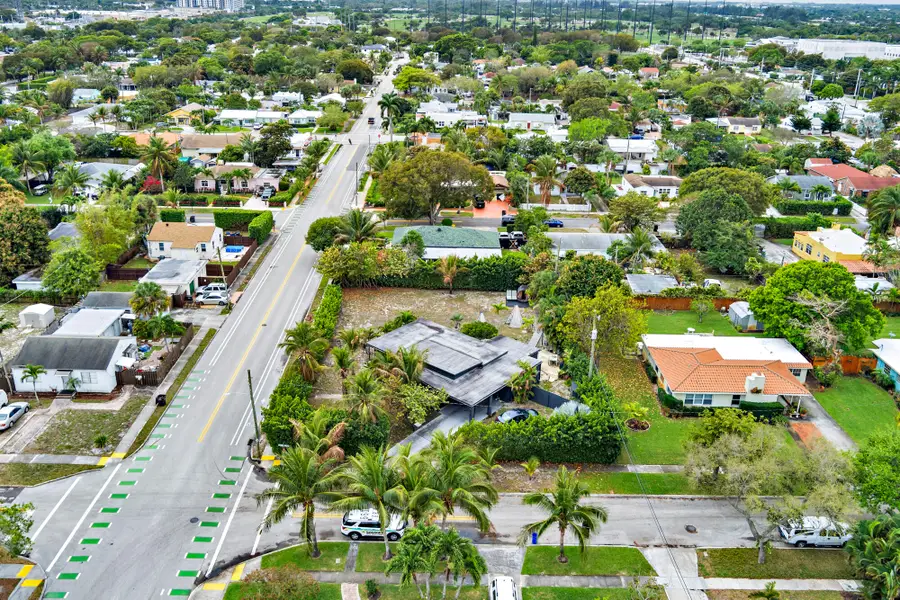 6301 Lake Avenue, West Palm Beach, FL 33405 - #3