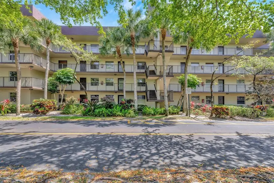 3301 NW 47th Terrace #Unit 403, Lauderdale Lakes, FL 33319 - #2