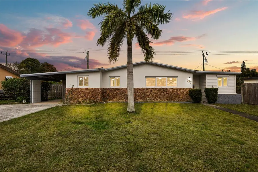 737 W Ilex Drive, West Palm Beach, FL 33403 - #2
