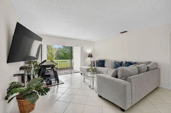 21988 Cypress Drive #43f, Boca Raton, FL 33433