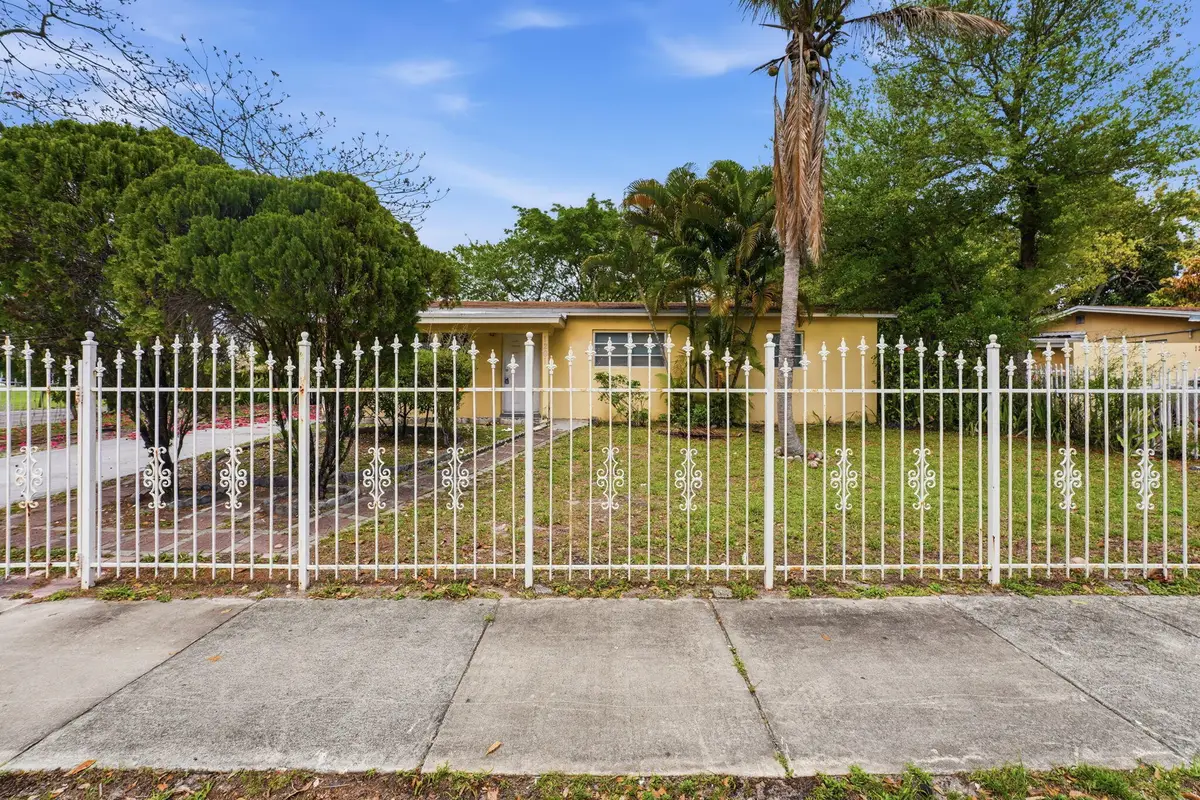 1201 NE 206th Street, Miami, FL 33179 - #1