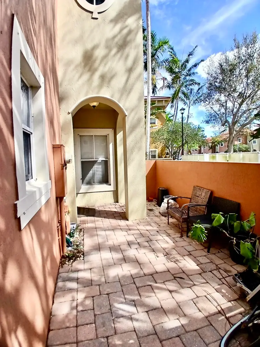 247 Lake Monterey Circle, Boynton Beach, FL 33426 - #2