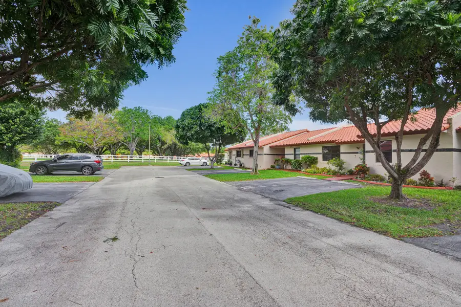 5810 SW 112th Way, Cooper City, FL 33330 - #2