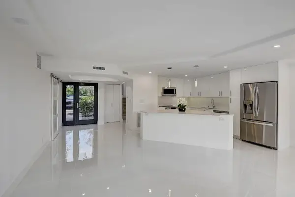 2006 Bridgewood Drive, Boca Raton, FL 33434