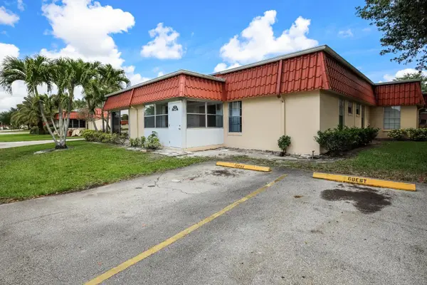 714 Nantucket Circle #B, Lake Worth, FL 33467