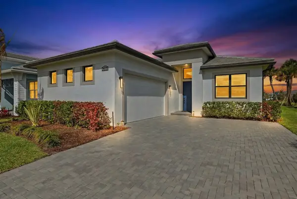 8695 SW Cantante Way, Port St Lucie, FL 34987