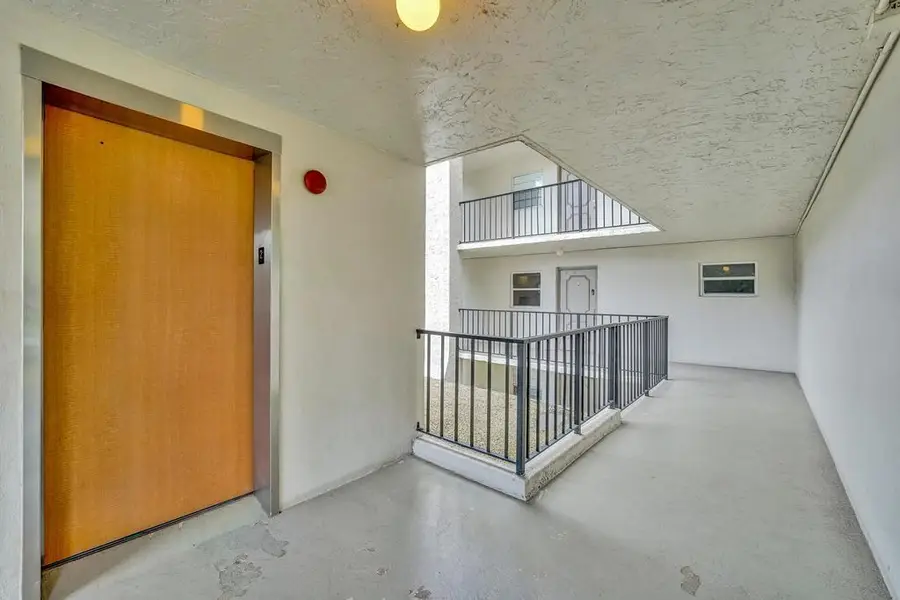 9480 Poinciana Place #201, Davie, FL 33324 - #2