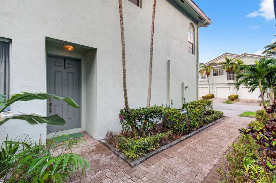 3167 Laurel Ridge Circle, Riviera Beach, FL 33404 - #3