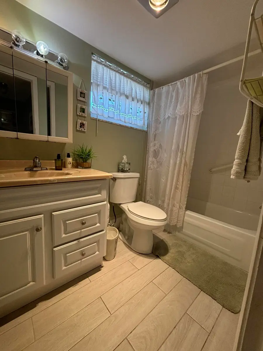 725 Lori Drive #203, Palm Springs, FL 33461 - #3