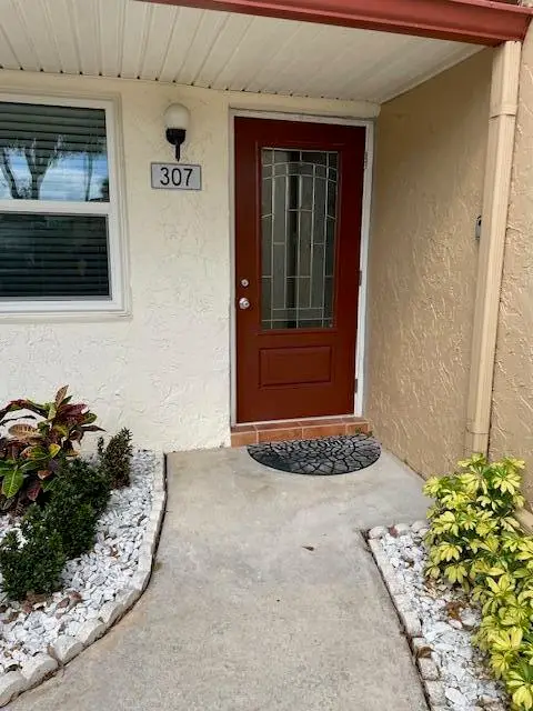 307 Lake Evelyn Drive, West Palm Beach, FL 33411 - #3