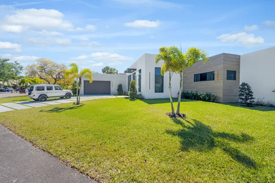 1000 SW 93rd Avenue, Plantation, FL 33324 - #3