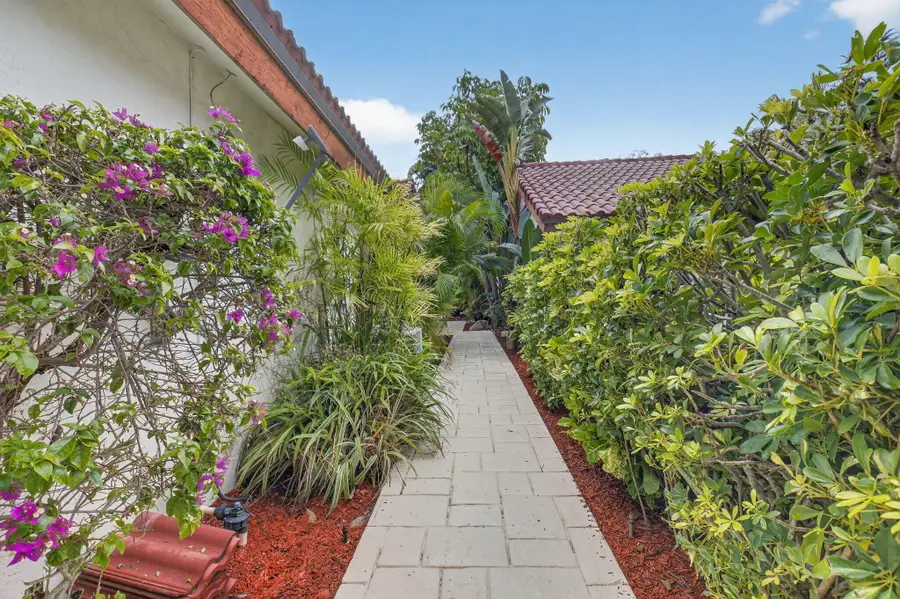 21700 Club Villa Terrace, Boca Raton, FL 33433 - #3