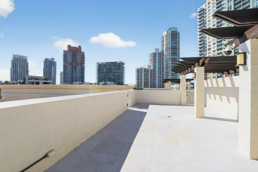 120 Jefferson Avenue, Miami Beach, FL 33139 - #2