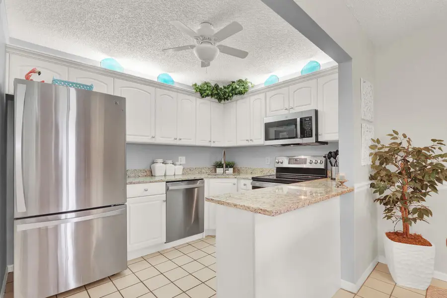 323 Knotty Pine Circle #A2, Greenacres, FL 33463 - #3