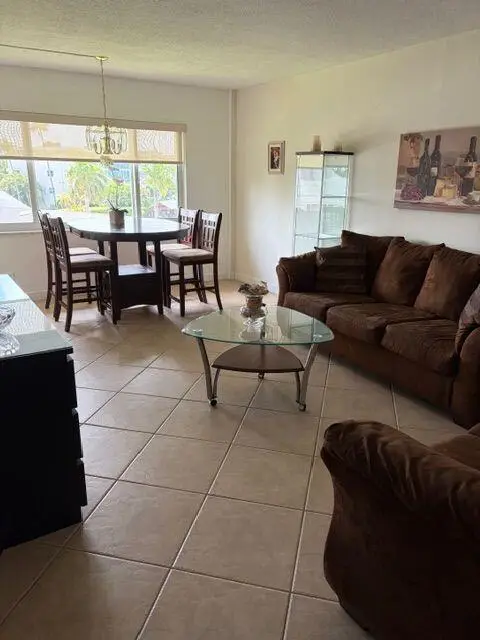 2562 Garden Drive N #305, Lake Worth Beach, FL 33461 - #2