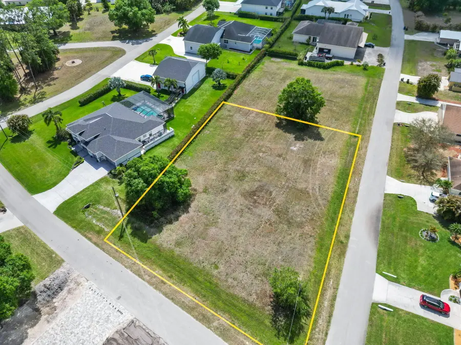 6871 Cherokee Avenue, Fort Myers, FL 33905 - #2