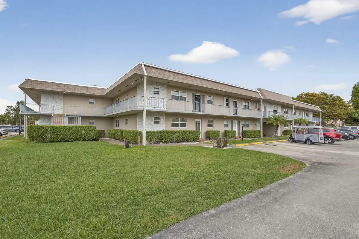 202 Oxford 200, West Palm Beach, FL 33417 - #1