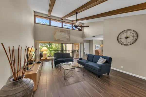 6521 Pumpkin Seed Circle #221, Boca Raton, FL 33433