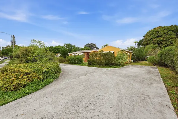 2703 Fillmore Street, Hollywood, FL 33020