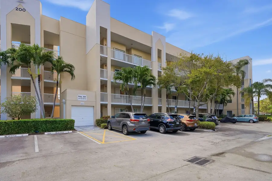 2541 N Nob Hill Road #302, Sunrise, FL 33322 - #2