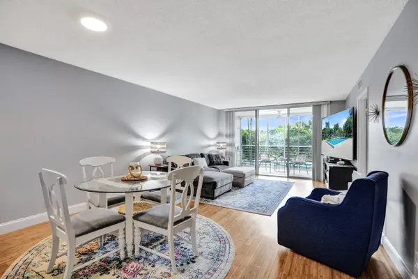 4200 Oaks Terrace #203, Pompano Beach, FL 33069