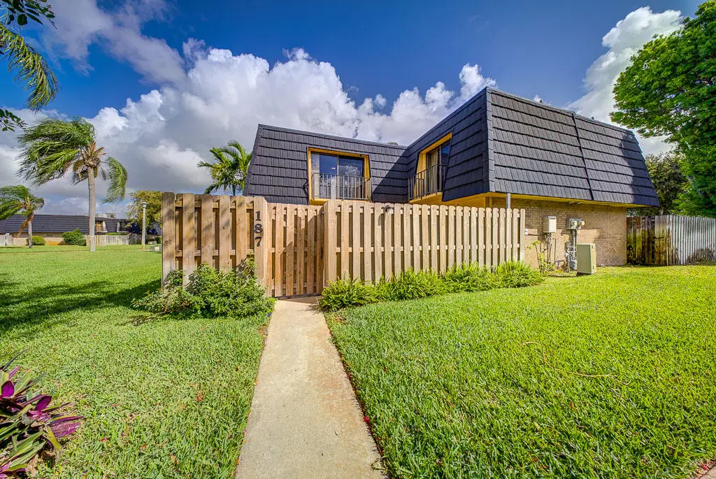 187 Woodland Road, Palm Springs, FL 33461 - #1