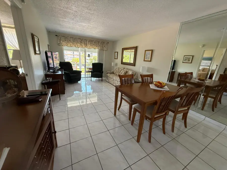 2861 NW 47th Terrace #304b, Lauderdale Lakes, FL 33313 - #2