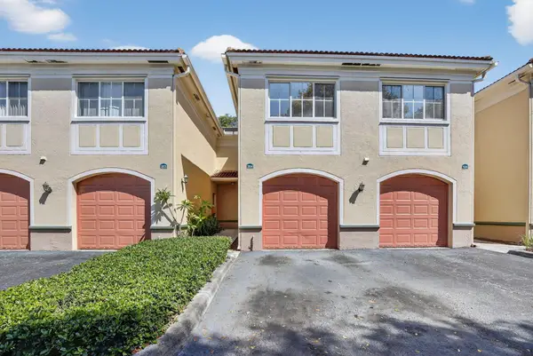 2486 Centergate Drive #204, Miramar, FL 33025