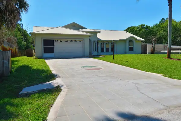 686 Caravan Terrace, Sebastian, FL 32958
