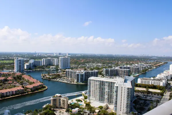 4111 S Ocean Drive #3011, Hollywood, FL 33019