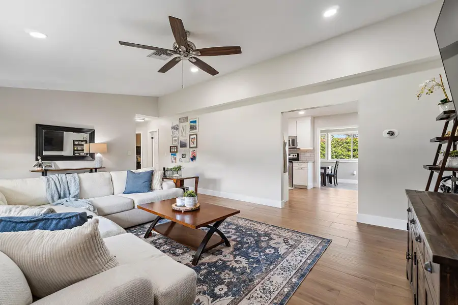 8913 SE Sandridge Avenue, Hobe Sound, FL 33455 - #2