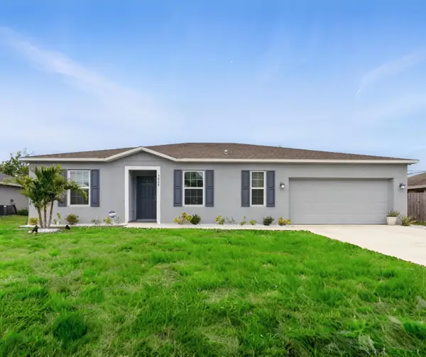 3020 SW Ann Arbor Road, Port St Lucie, FL 34953