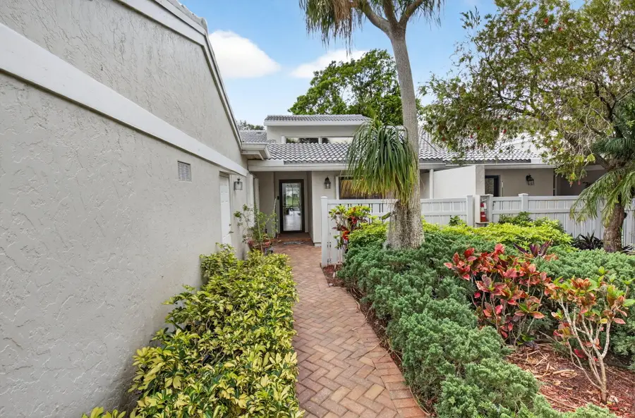 30 Eastgate Drive #C, Boynton Beach, FL 33436 - #3