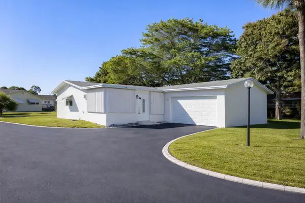 2613 SW Natura Avenue, Deerfield Beach, FL 33441