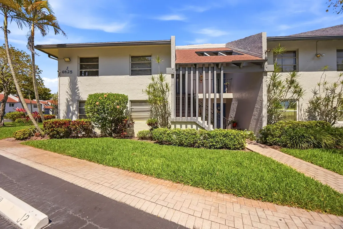 6525 S Oriole Boulevard, Delray Beach, FL 33446 - #1
