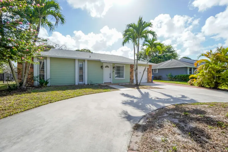 120 W Swan Pkwy W, Royal Palm Beach, FL 33411 - #3