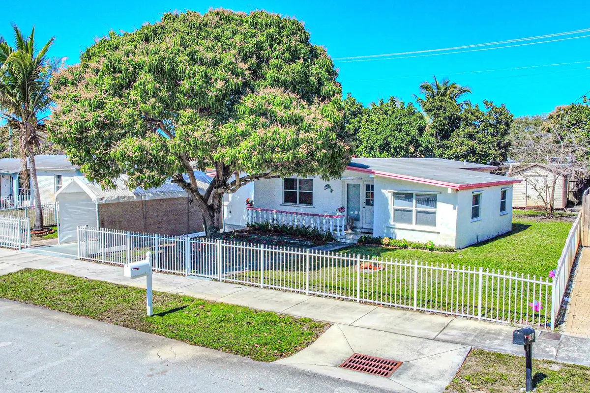 281 NE 46th Street, Deerfield Beach, FL 33064 - #1