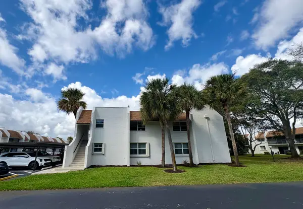 2915 SW 22nd Avenue #201, Delray Beach, FL 33445