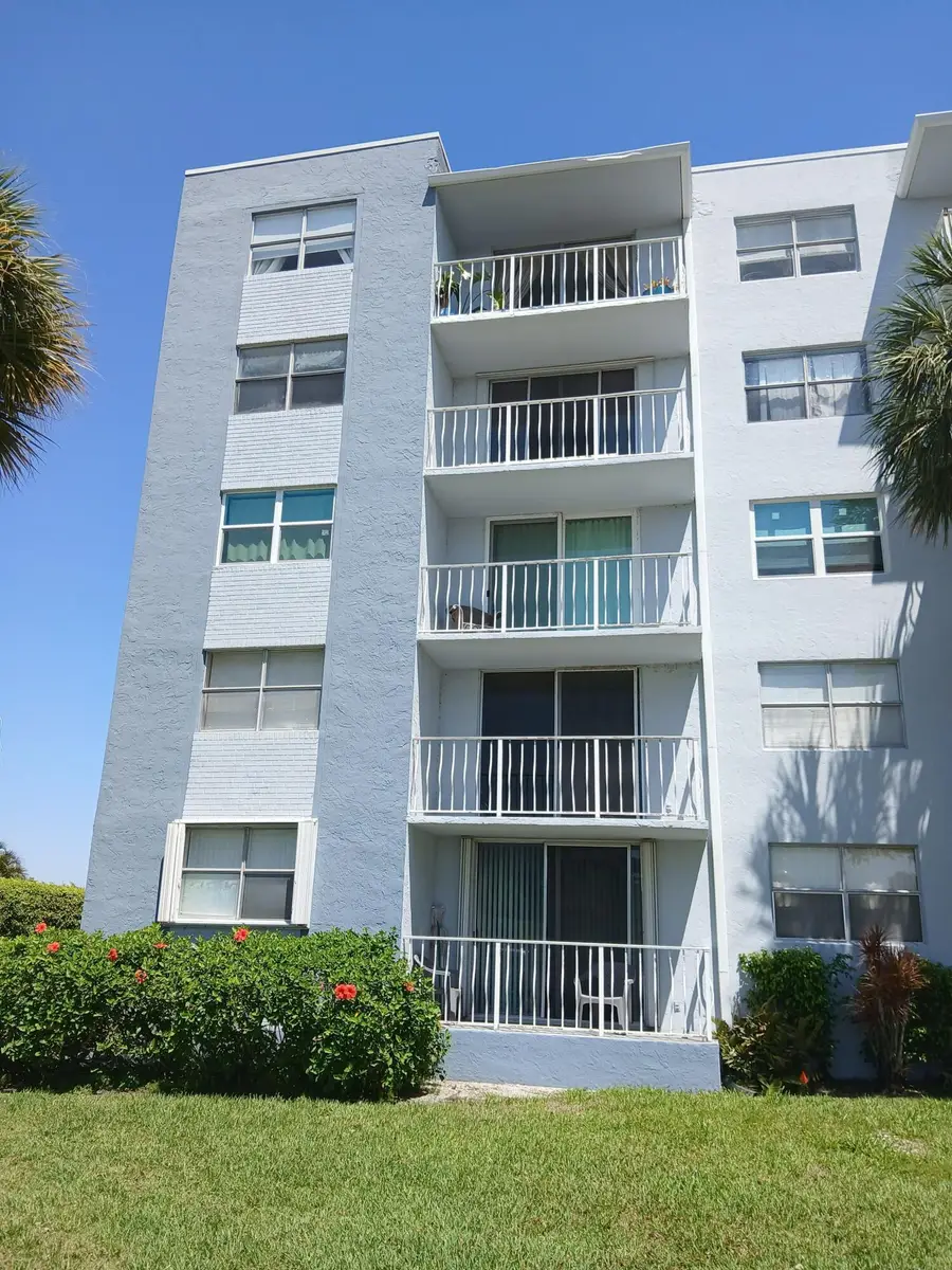 470 Executive Center Drive #4n, West Palm Beach, FL 33401 - #3