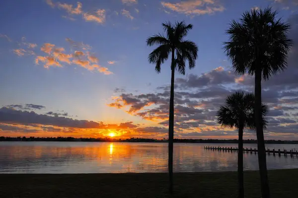 8200 Lakeshore Drive #202, Hypoluxo, FL 33462