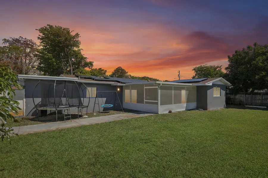 4688 NW 1st Street, Plantation, FL 33317 - #3