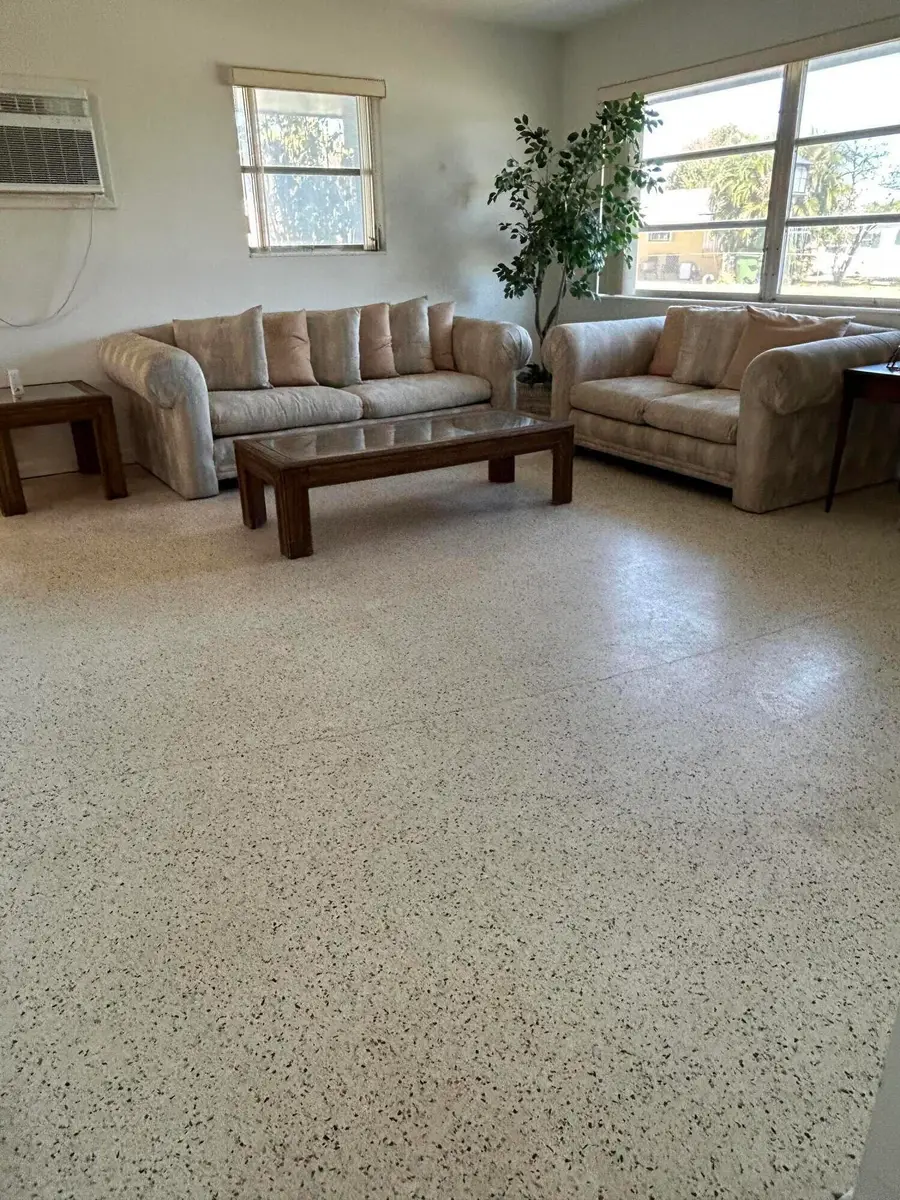 2890 Dolphin Circle, Palm Springs, FL 33406 - #2