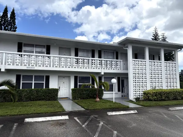 2825 SW 13th Street #204, Delray Beach, FL 33445