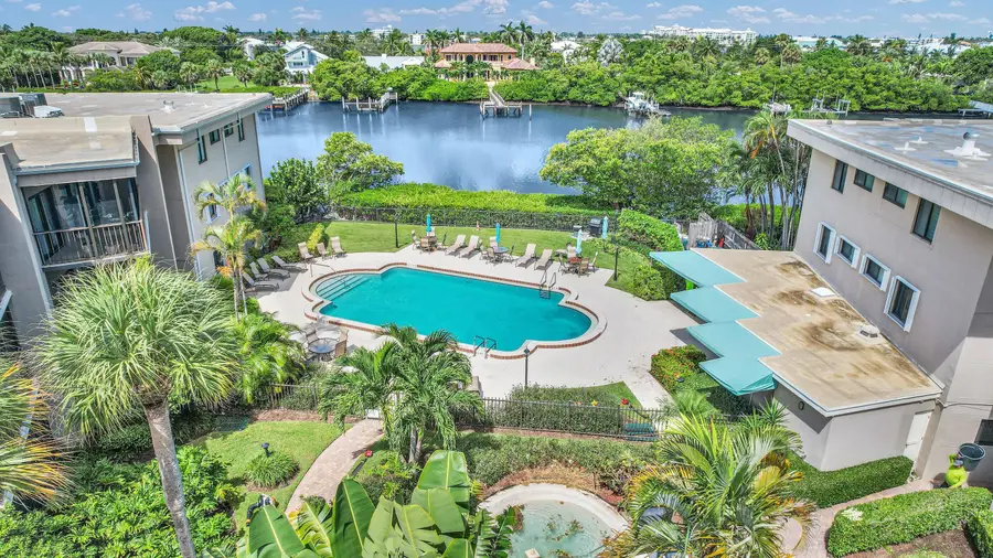 3605 S Ocean Boulevard, South Palm Beach, FL 33480 - #2