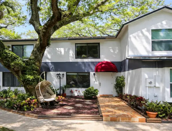 3441 Oak Drive, Hollywood, FL 33021